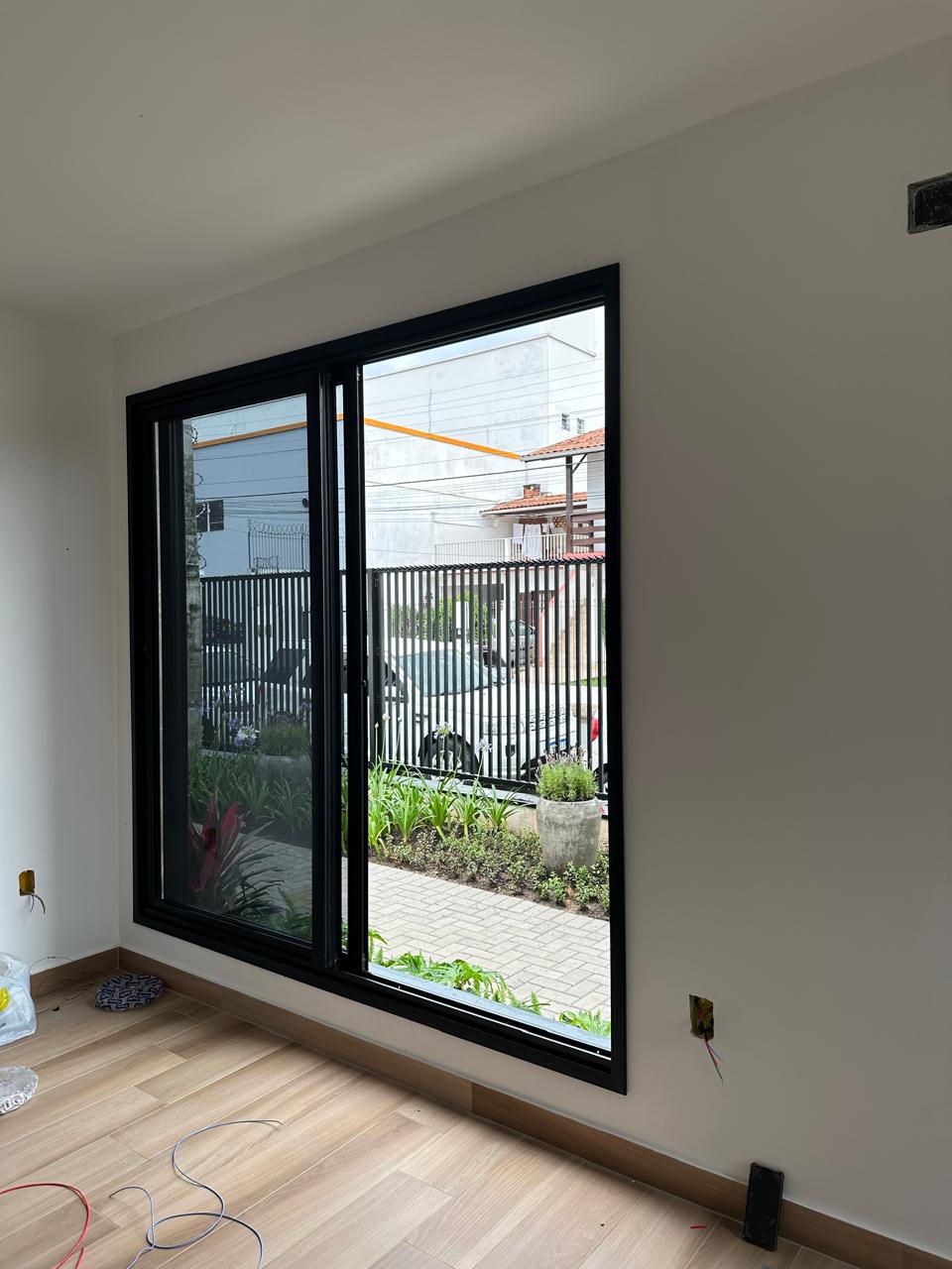 Esquadria de alumínio